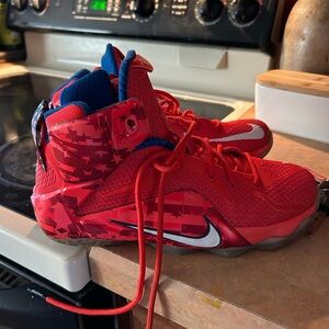 Nike Kids Red and Blue Star Sneakers
